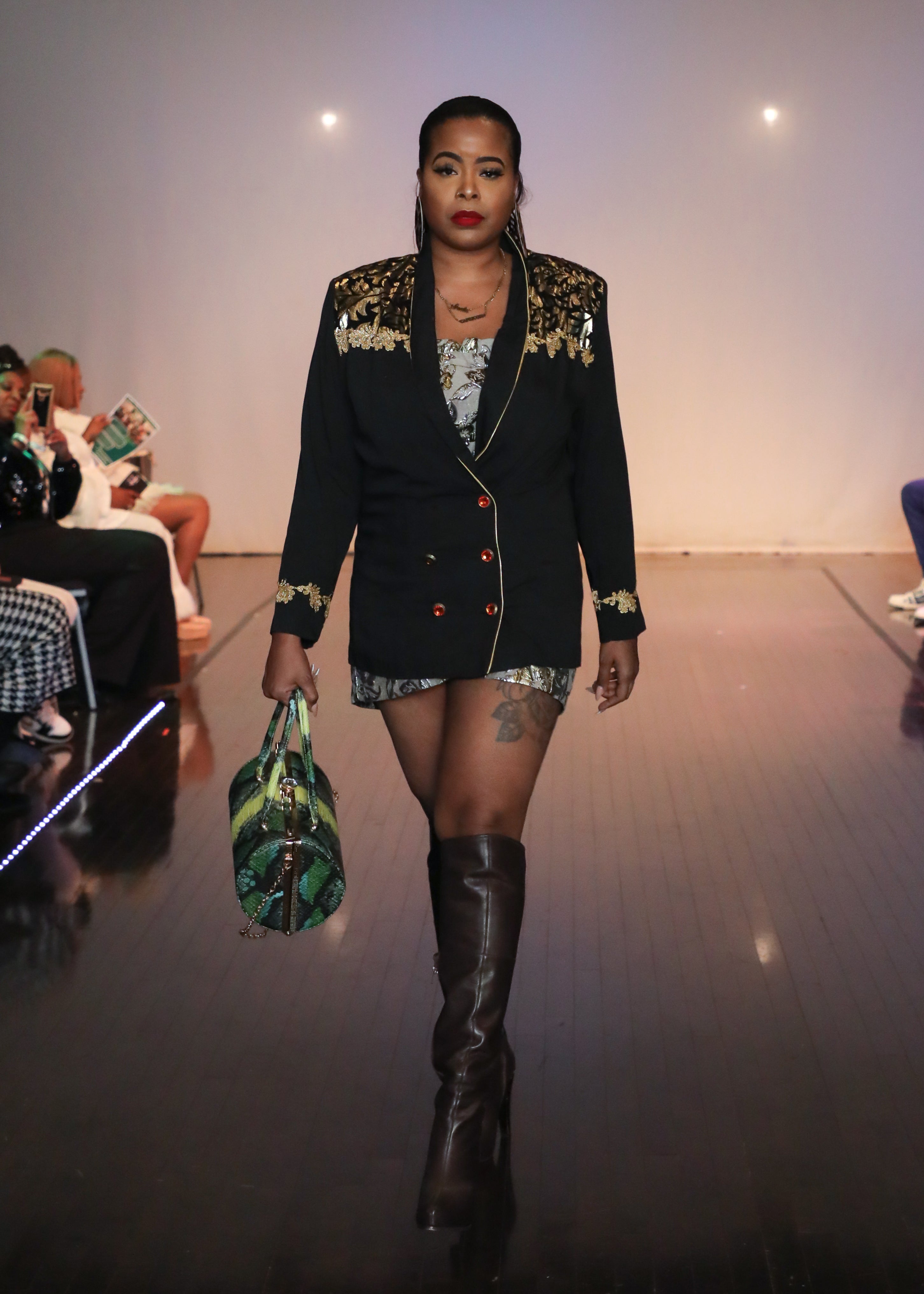 Vintage Black and gold leaf jacket and skirt set sz L