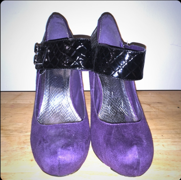 Purple suede heels sz 9